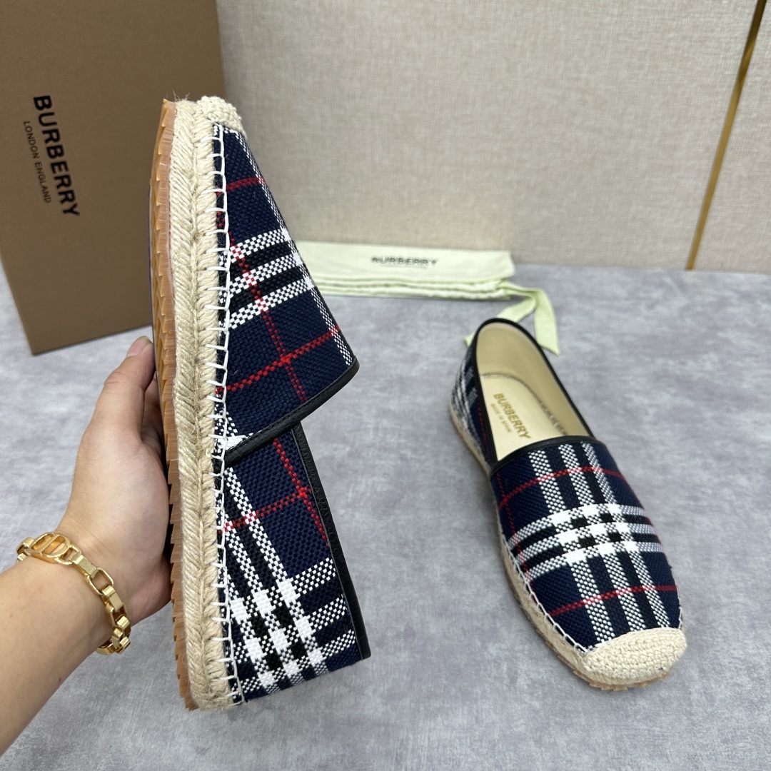 💋💍B家 渠道出口公司级订单 春夏季新品 草编渔夫鞋来袭 踏青春季必备鞋,鞋面采用原版棉质格纹帆布/彩印