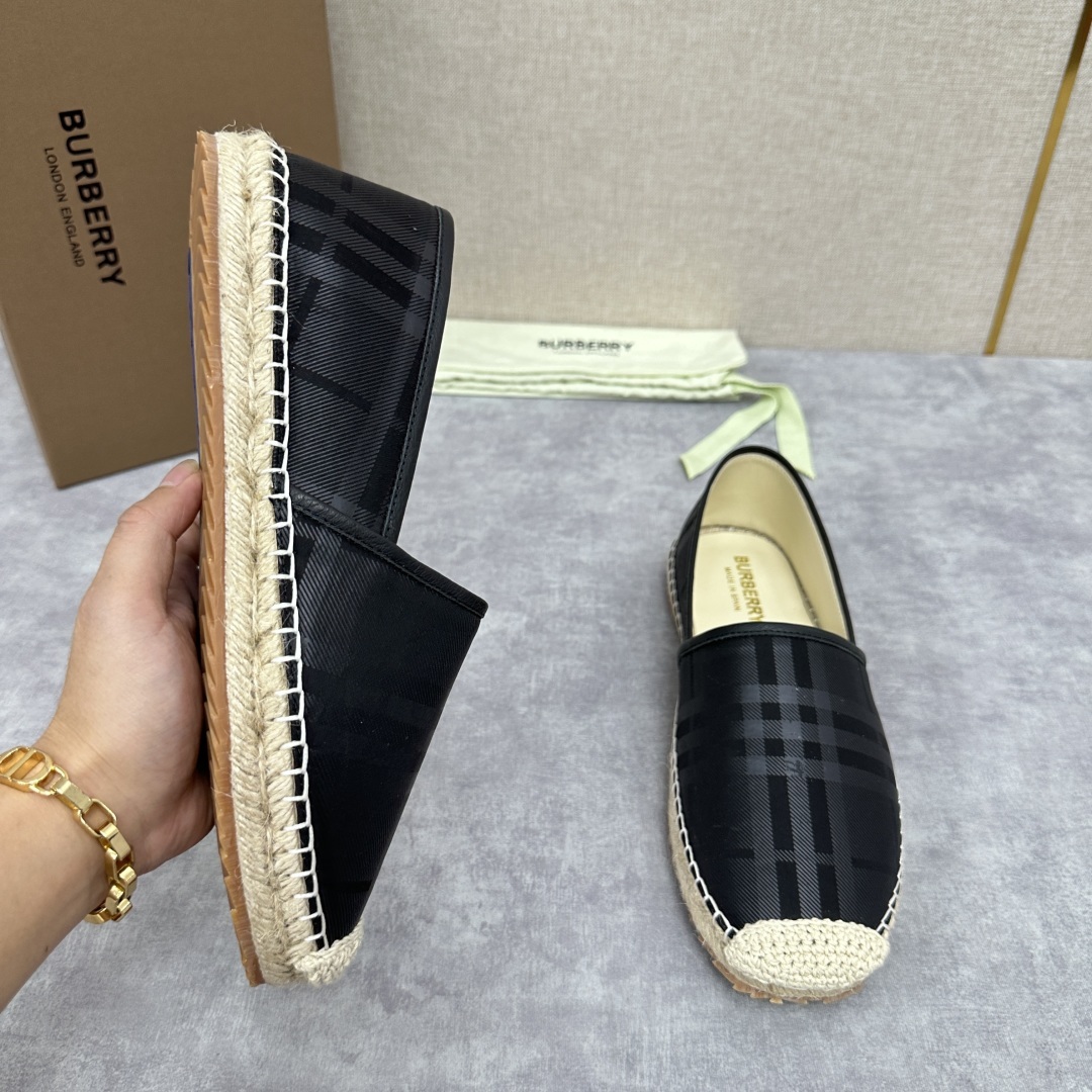 💋💍B家 渠道出口公司级订单 春夏季新品 草编渔夫鞋来袭 踏青春季必备鞋,鞋面采用原版棉质格纹帆布/彩印