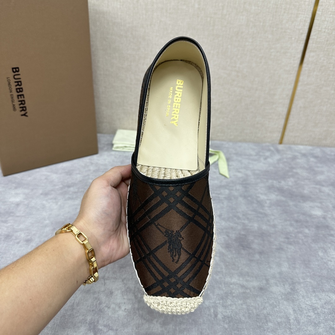💋💍B家 渠道出口公司级订单 春夏季新品 草编渔夫鞋来袭 踏青春季必备鞋,鞋面采用原版棉质格纹帆布/彩印