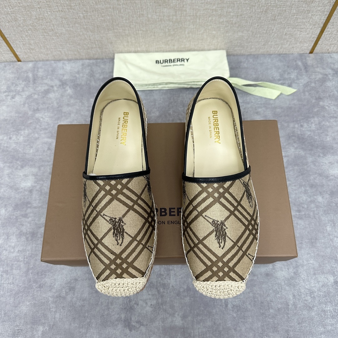 💋💍B家 渠道出口公司级订单 春夏季新品 草编渔夫鞋来袭 踏青春季必备鞋,鞋面采用原版棉质格纹帆布/彩印