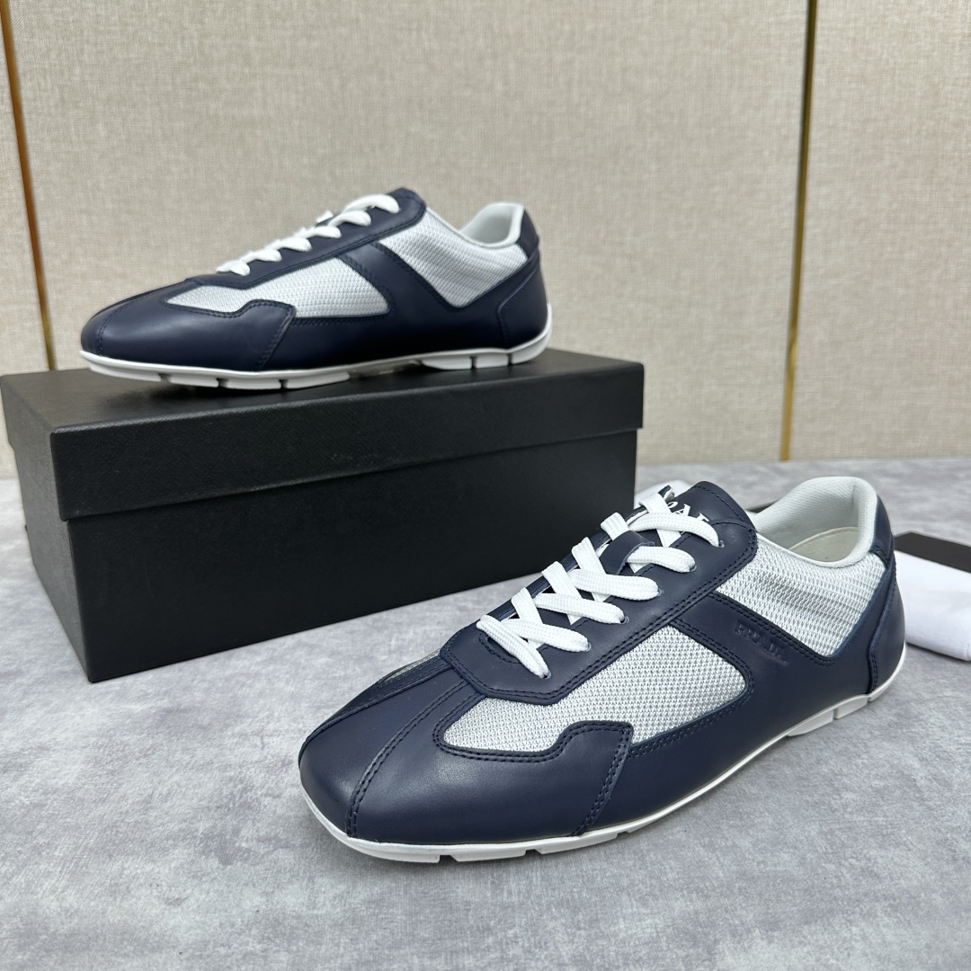 💋💍P家新品  Prad* 红标系列复古慢跑运动鞋 官方6800 采用网布拼接牛皮皮打造，极具Prad*
