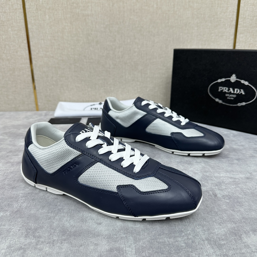 💋💍P家新品  Prad* 红标系列复古慢跑运动鞋 官方6800 采用网布拼接牛皮皮打造，极具Prad*