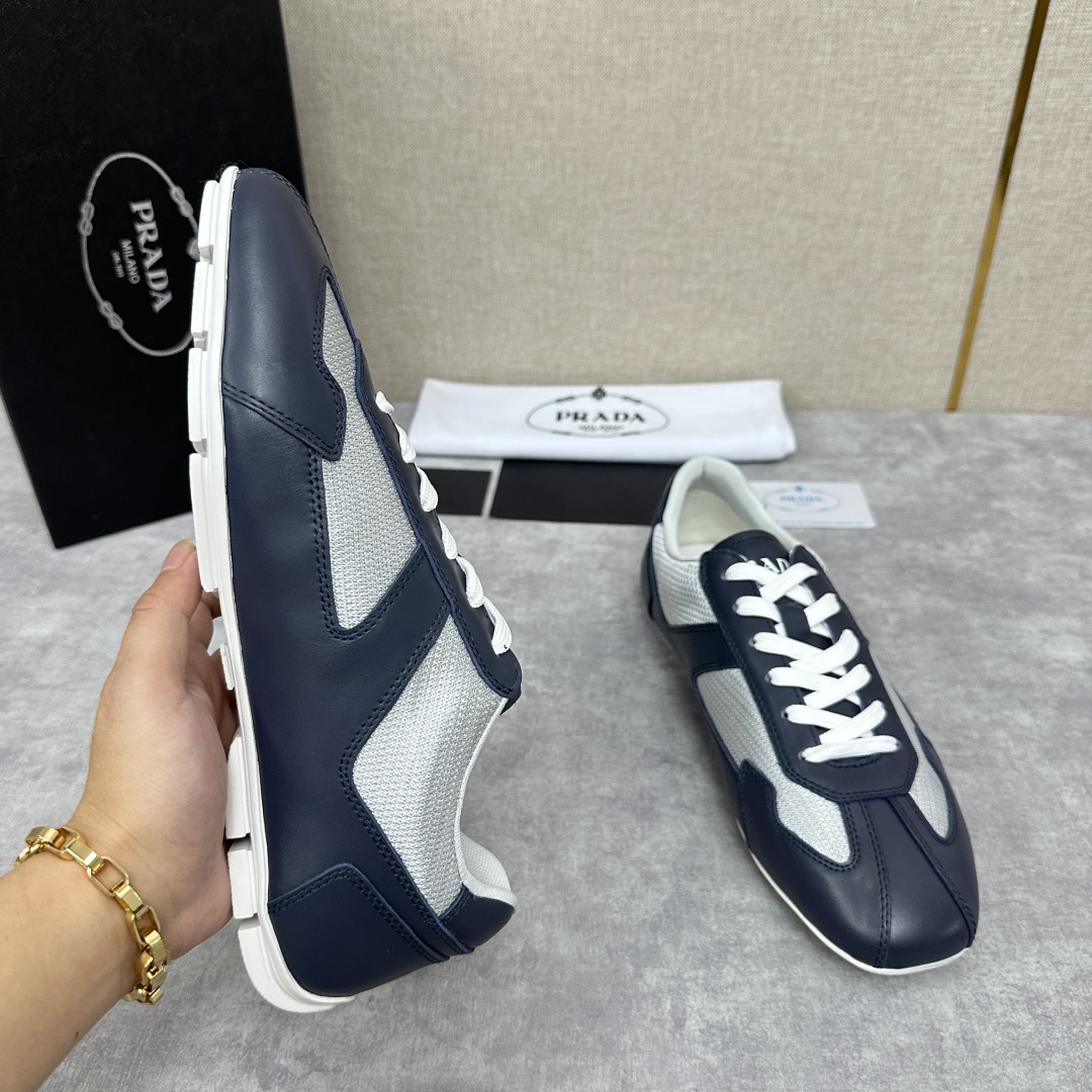 💋💍P家新品  Prad* 红标系列复古慢跑运动鞋 官方6800 采用网布拼接牛皮皮打造，极具Prad*
