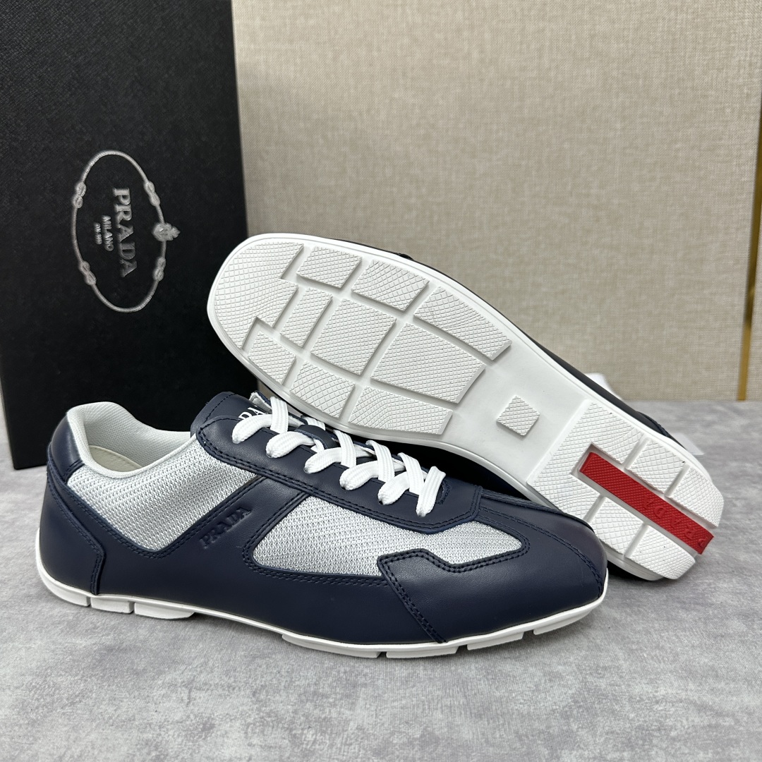 💋💍P家新品  Prad* 红标系列复古慢跑运动鞋 官方6800 采用网布拼接牛皮皮打造，极具Prad*