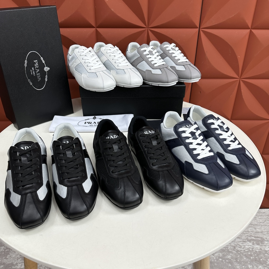 💋💍P家新品  Prad* 红标系列复古慢跑运动鞋 官方6800 采用网布拼接牛皮皮打造，极具Prad*