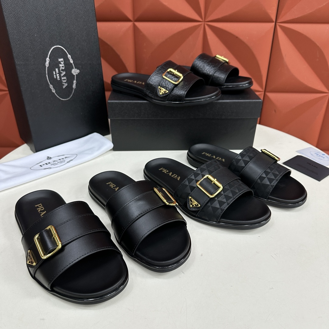 💋💍P家新品   Prad*  普拉-达 新款男士皮革一字直拖   这款拖鞋采用小牛皮/三角布/鳄鱼纹牛