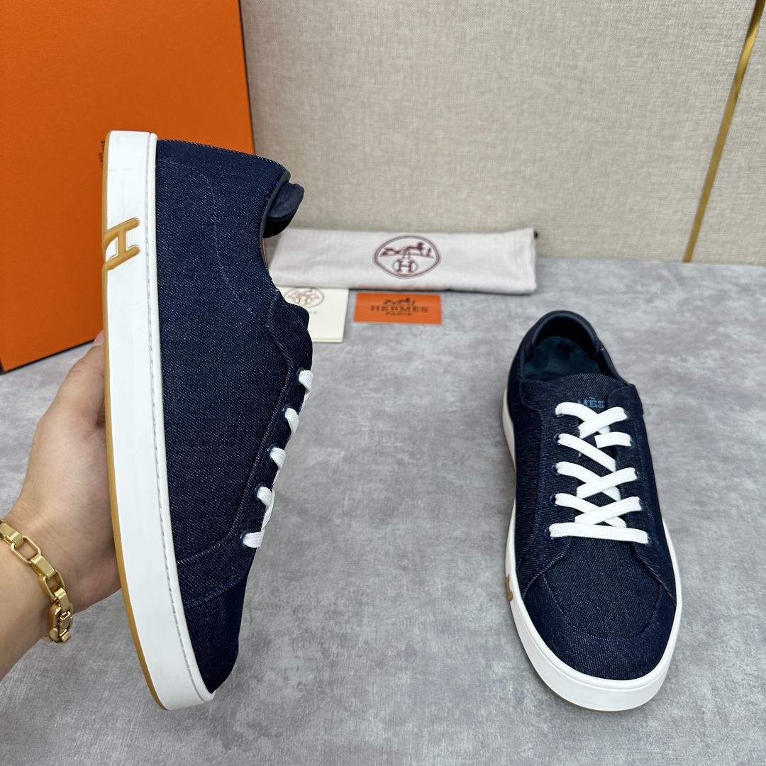 💋💍H家新品 Hermè* 爱马-仕 Kid运动鞋
小牛皮板鞋鞋 官方 8,450 饰