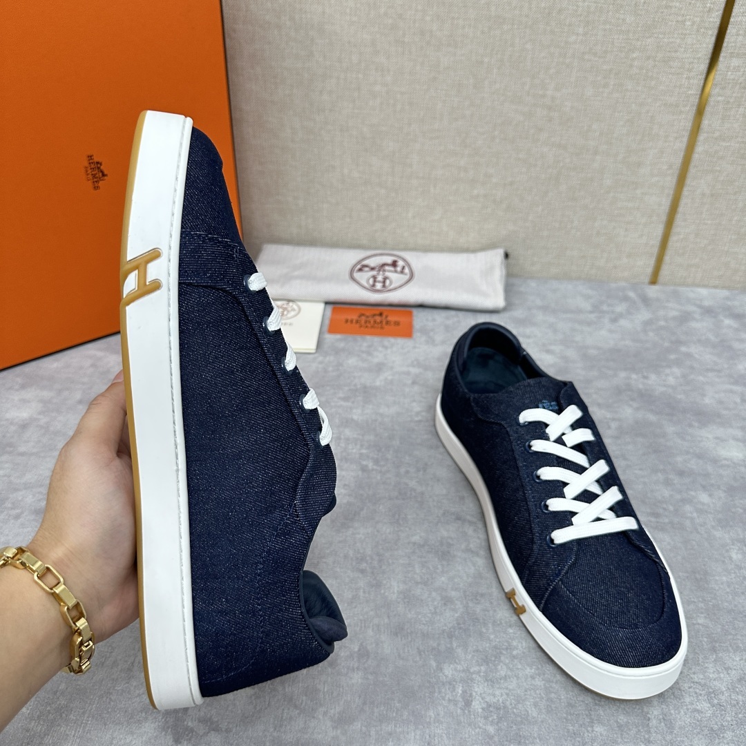 💋💍H家新品 Hermè* 爱马-仕 Kid运动鞋
小牛皮板鞋鞋 官方 8,450 饰