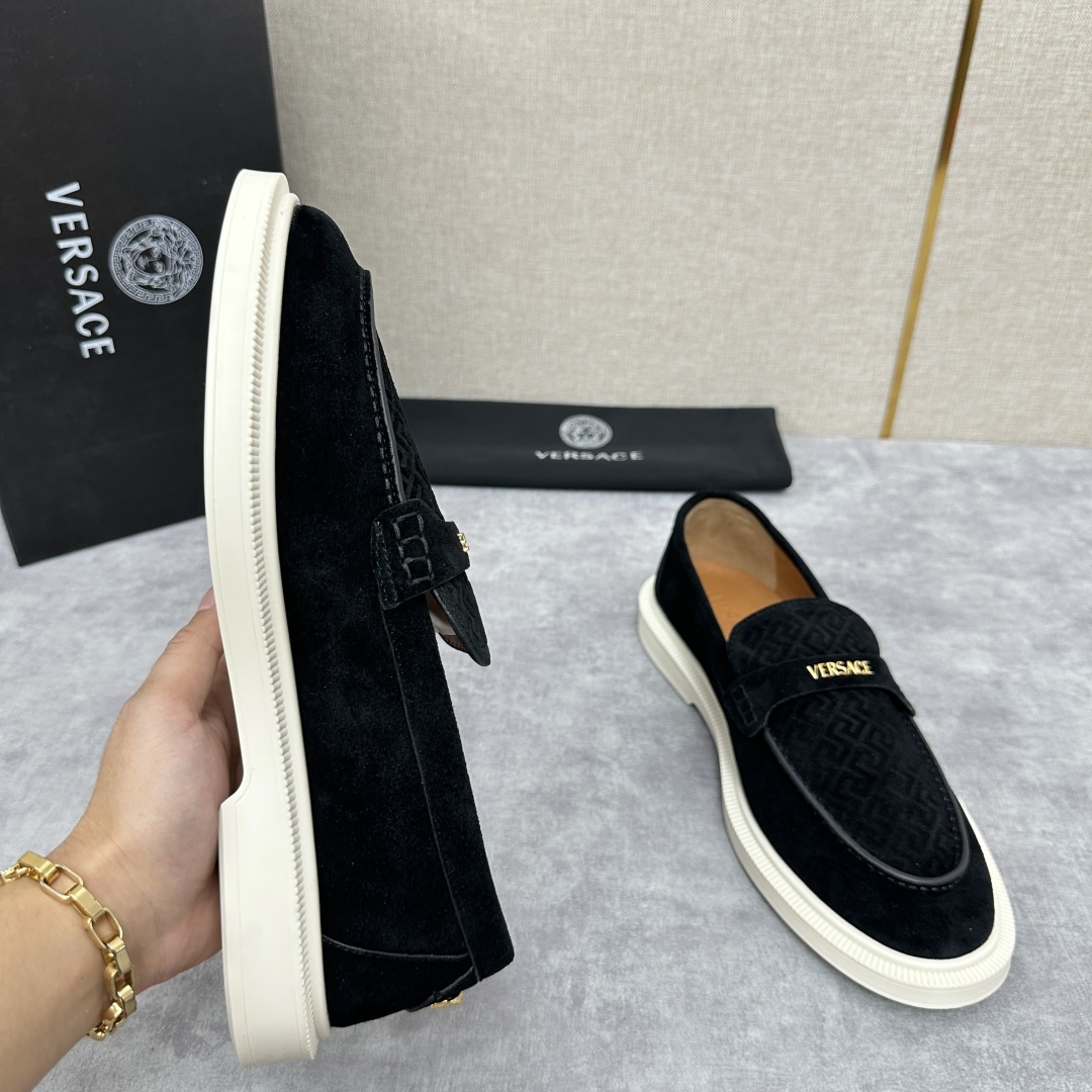 💋💍VS家新品 Versa* 范思-哲 意大利男士休闲乐福鞋上新🆕!这个意大利纯手工鞋履品牌的