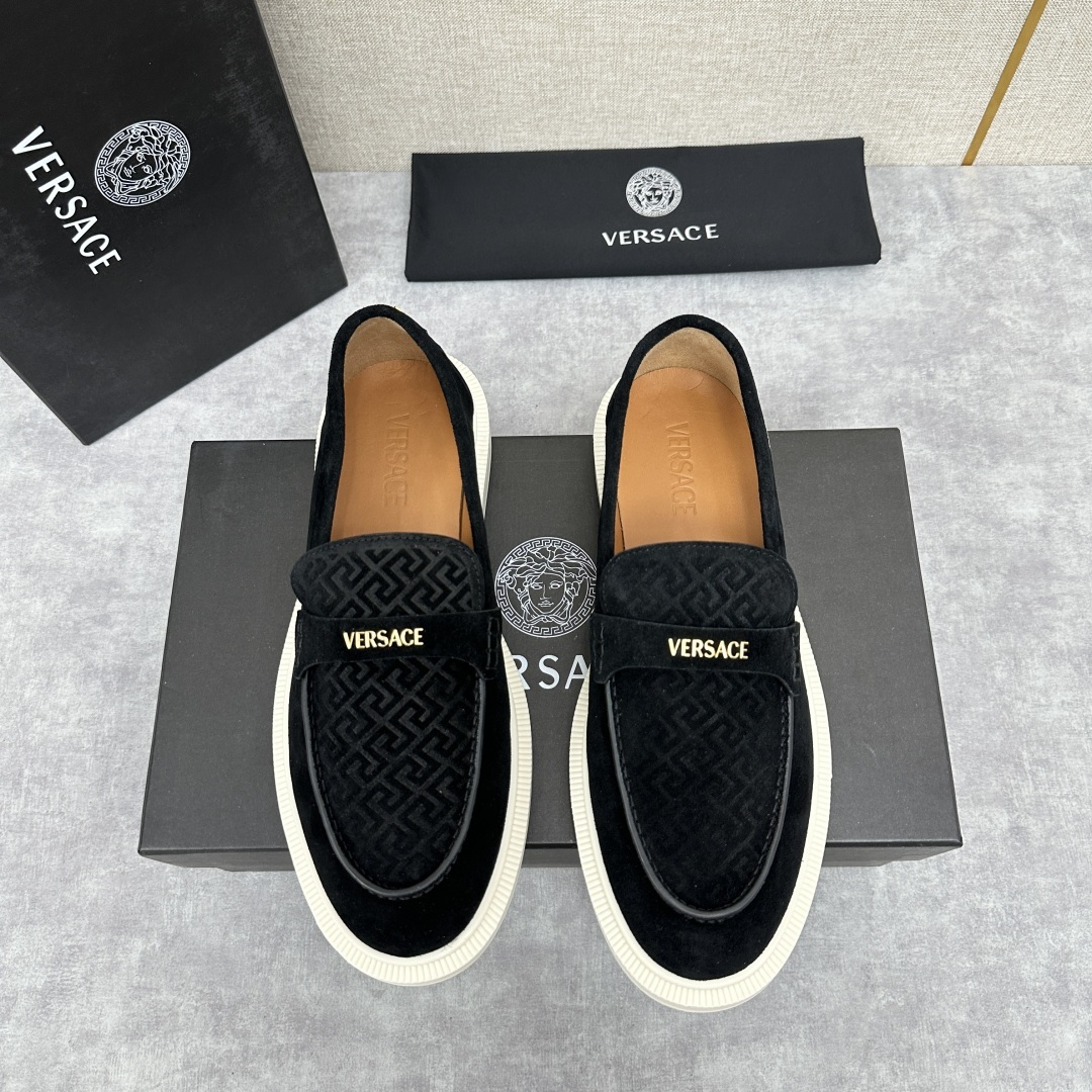 💋💍VS家新品 Versa* 范思-哲 意大利男士休闲乐福鞋上新🆕!这个意大利纯手工鞋履品牌的