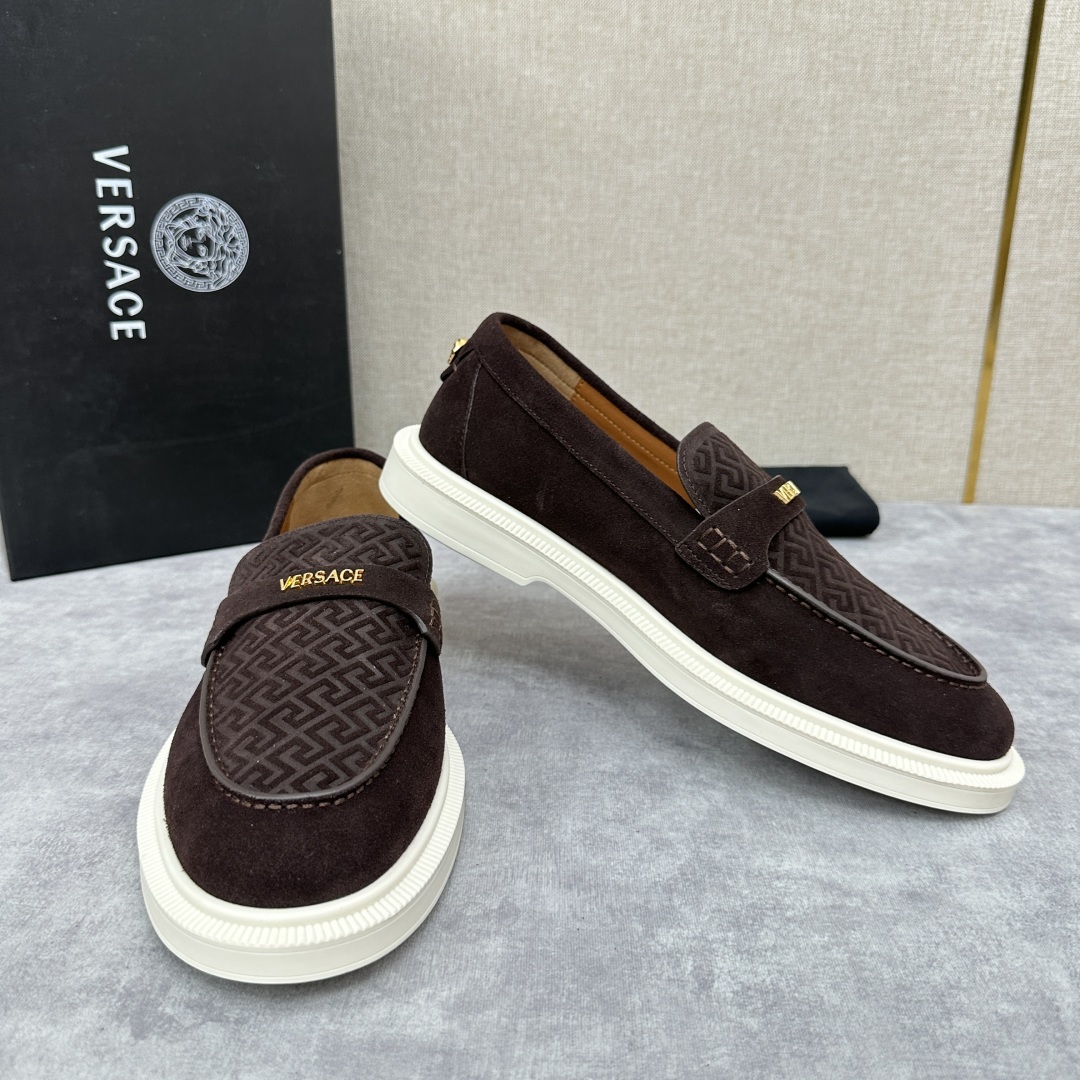 💋💍VS家新品 Versa* 范思-哲 意大利男士休闲乐福鞋上新🆕!这个意大利纯手工鞋履品牌的