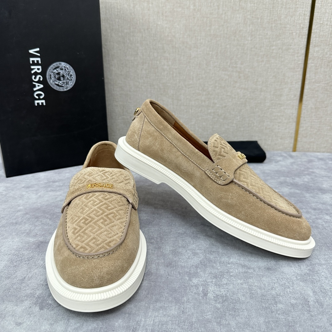 💋💍VS家新品 Versa* 范思-哲 意大利男士休闲乐福鞋上新🆕!这个意大利纯手工鞋履品牌的