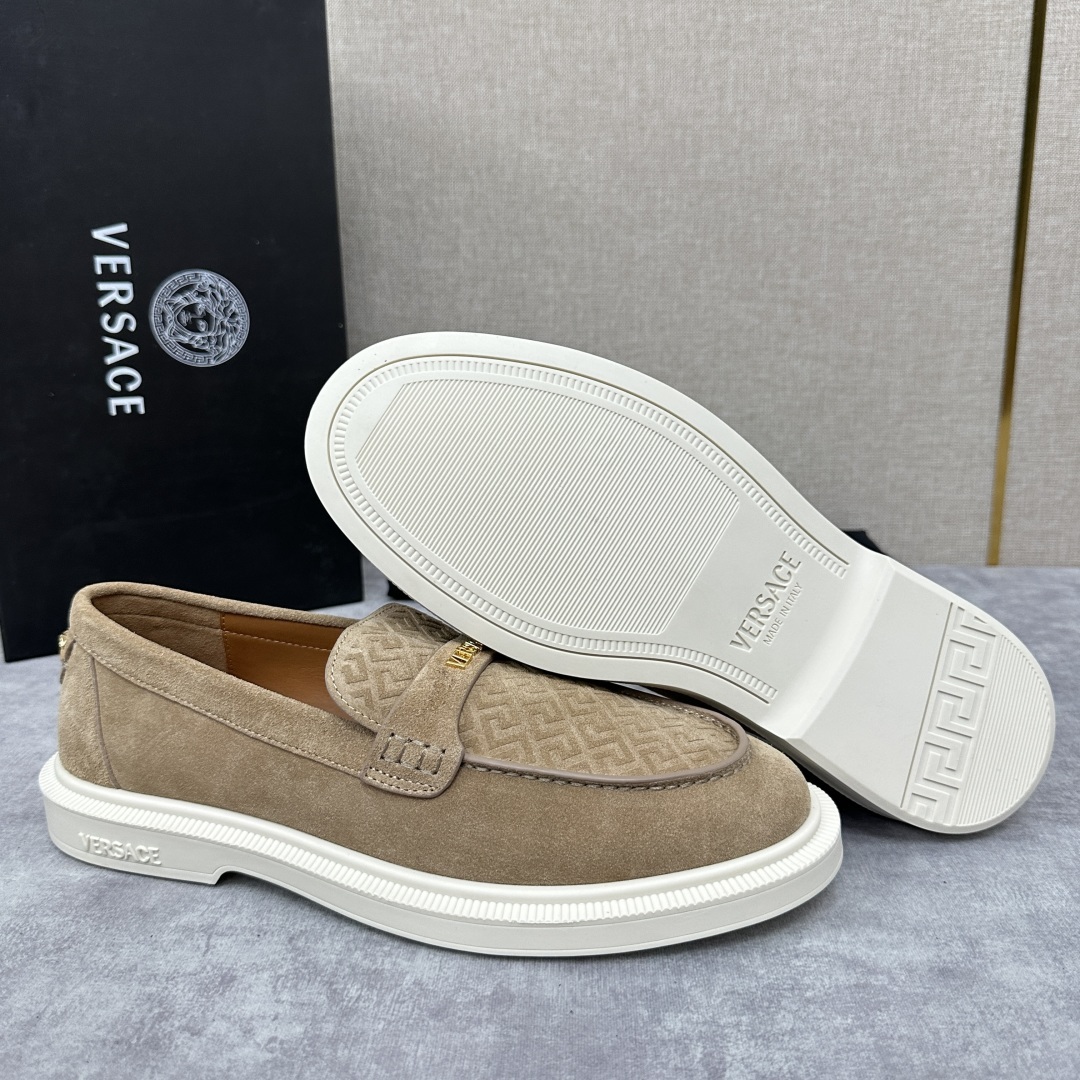 💋💍VS家新品 Versa* 范思-哲 意大利男士休闲乐福鞋上新🆕!这个意大利纯手工鞋履品牌的