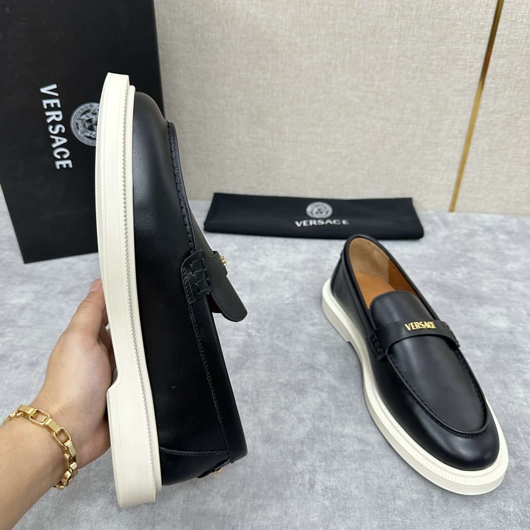 💋💍VS家新品 Versa* 范思-哲 意大利男士休闲乐福鞋上新🆕!这个意大利纯手工鞋履品牌的