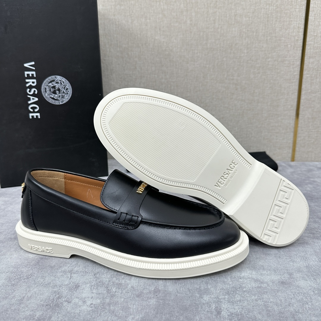 💋💍VS家新品 Versa* 范思-哲 意大利男士休闲乐福鞋上新🆕!这个意大利纯手工鞋履品牌的