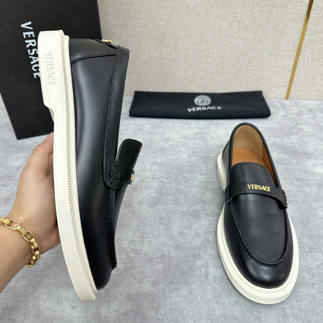 💋💍VS家新品 Versa* 范思-哲 意大利男士休闲乐福鞋上新🆕!这个意大利纯手工鞋履品牌的