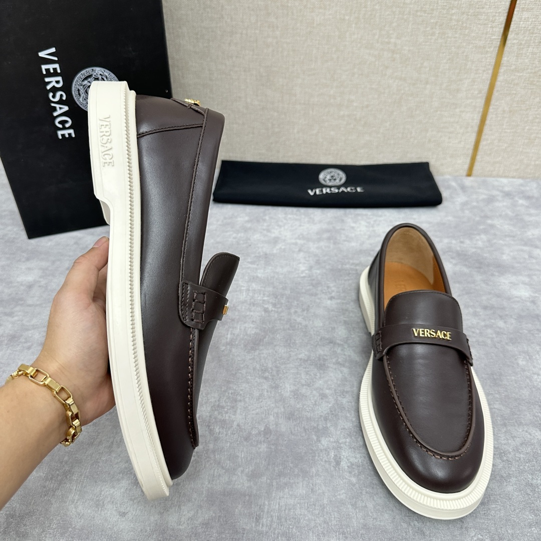 💋💍VS家新品 Versa* 范思-哲 意大利男士休闲乐福鞋上新🆕!这个意大利纯手工鞋履品牌的