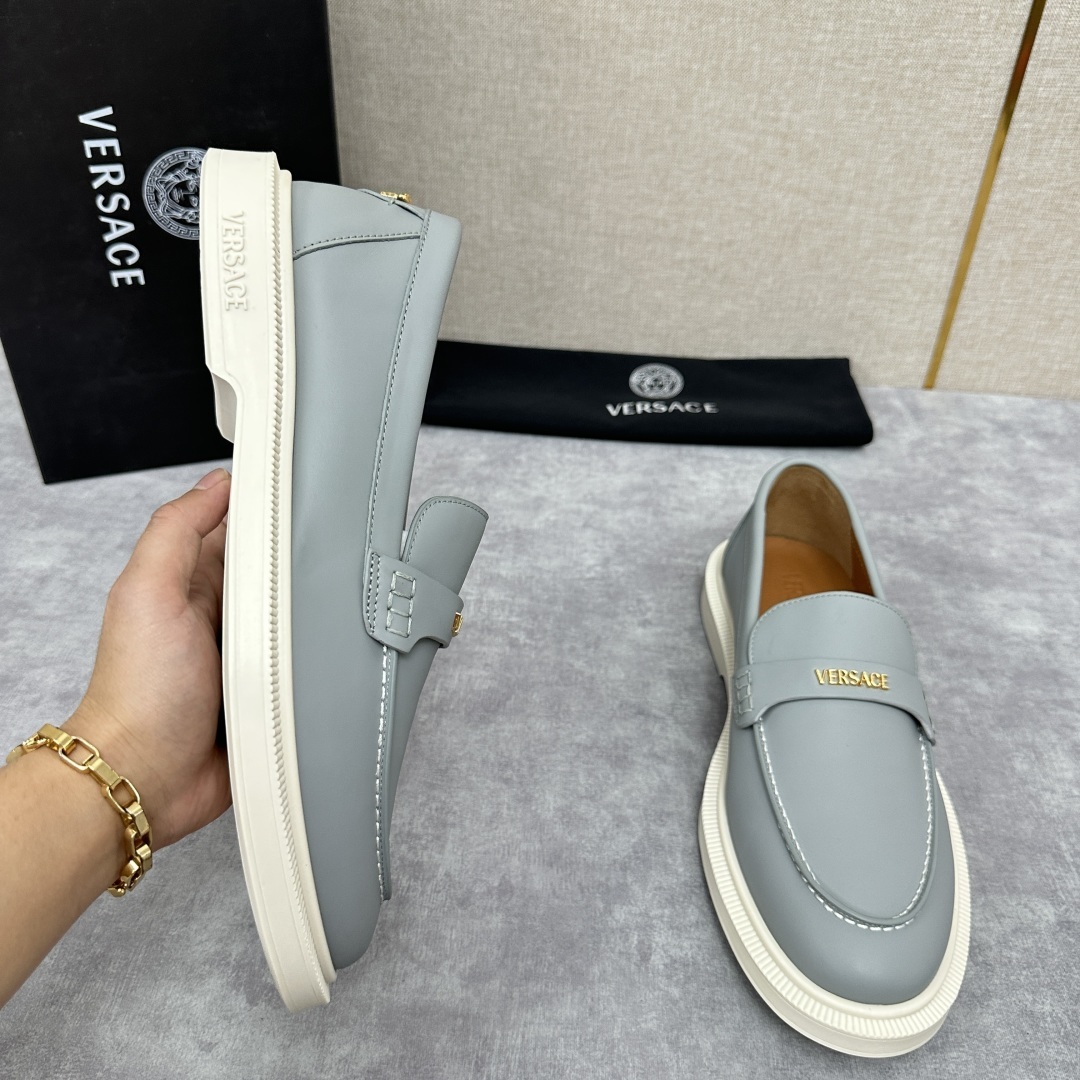 💋💍VS家新品 Versa* 范思-哲 意大利男士休闲乐福鞋上新🆕!这个意大利纯手工鞋履品牌的
