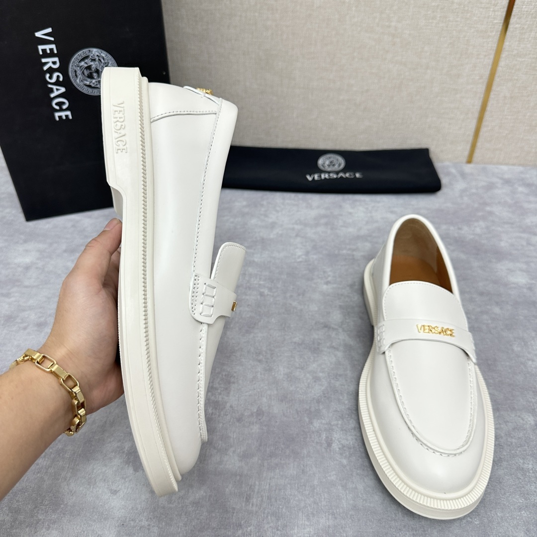 💋💍VS家新品 Versa* 范思-哲 意大利男士休闲乐福鞋上新🆕!这个意大利纯手工鞋履品牌的