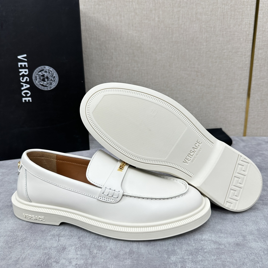 💋💍VS家新品 Versa* 范思-哲 意大利男士休闲乐福鞋上新🆕!这个意大利纯手工鞋履品牌的
