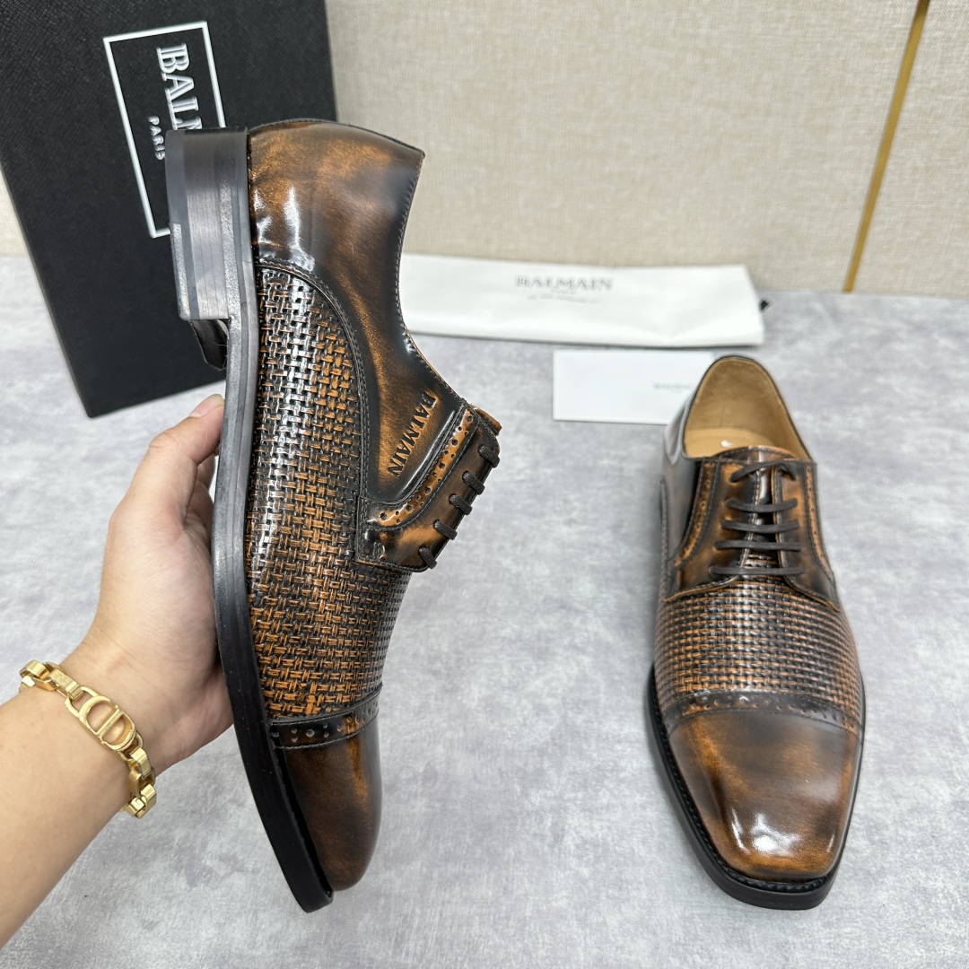 💋💍巴尔.曼新品  全新男士正装🤵皮鞋，采用进口擦色开边珠亮皮拼接编制成，经典三接头设计 内里水染小牛皮