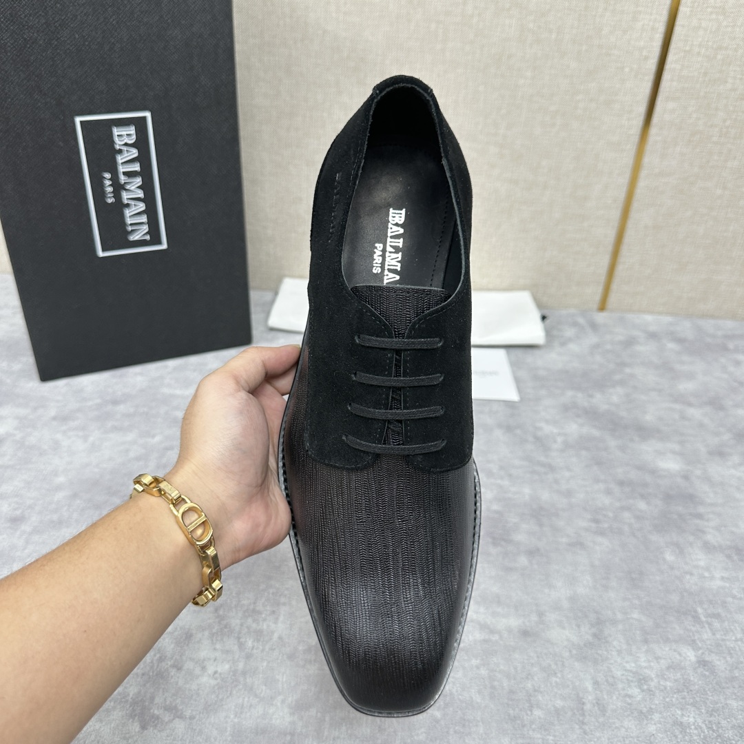 💋💍巴尔.曼新品  全新男士光面正装🤵皮鞋，采用进口水波纹牛皮拼接翻毛皮，开边珠制成，经典大尖头光面设计
