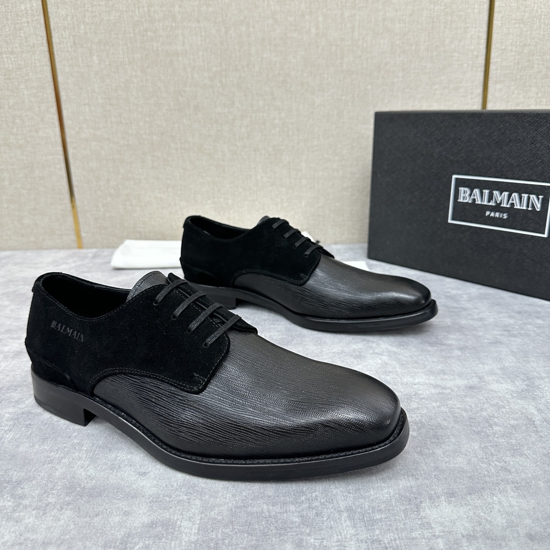 💋💍巴尔.曼新品  全新男士光面正装🤵皮鞋，采用进口水波纹牛皮拼接翻毛皮，开边珠制成，经典大尖头光面设计