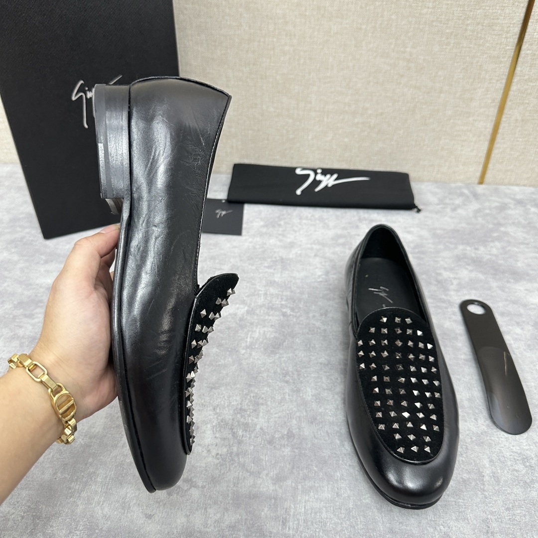 💋💍GZ家新品 Giusepp*Zanotti(GZ/朱塞佩.萨诺第)
GZ一经问世便以自己独特的