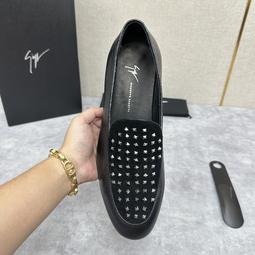 💋💍GZ家新品 Giusepp*Zanotti(GZ/朱塞佩.萨诺第)
GZ一经问世便以自己独特的