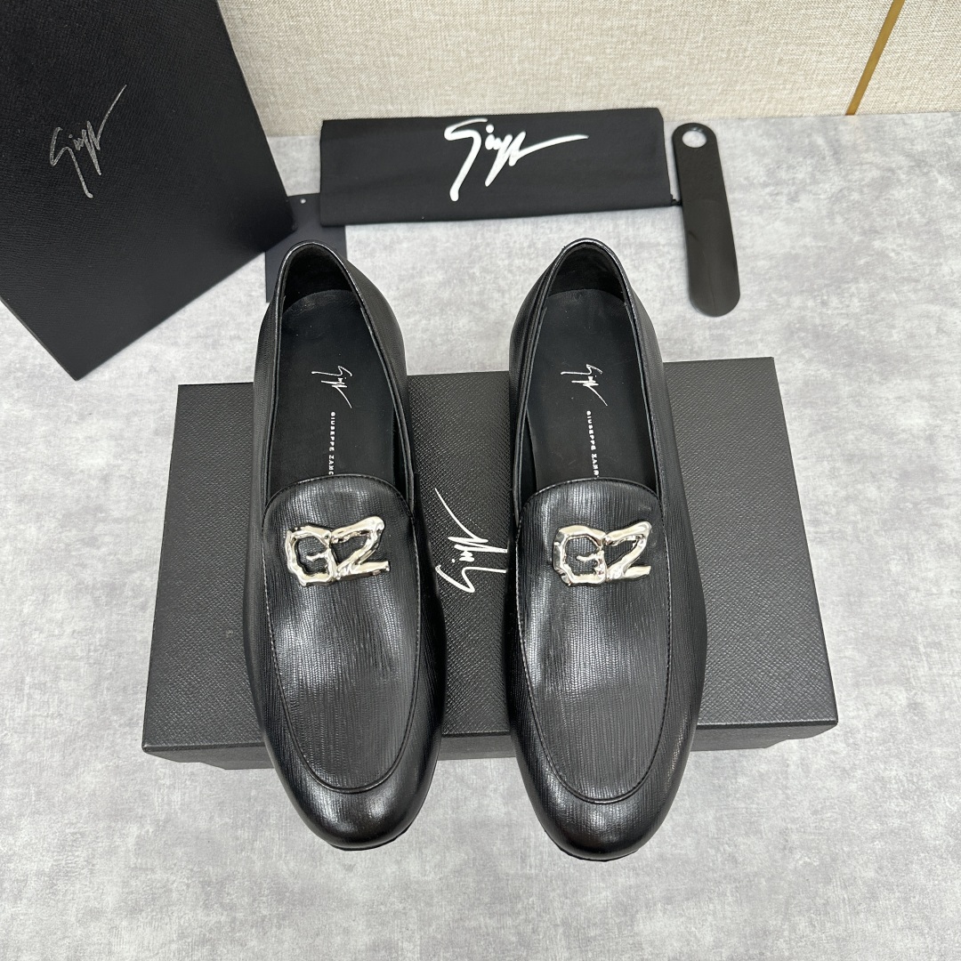 💋💍GZ家新品 Giusepp*Zanotti(GZ/朱塞佩.萨诺第)
GZ一经问世便以自己独特的