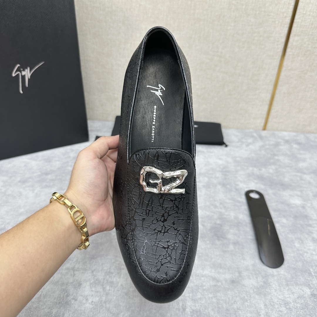 💋💍GZ家新品 Giusepp*Zanotti(GZ/朱塞佩.萨诺第)
GZ一经问世便以自己独特的