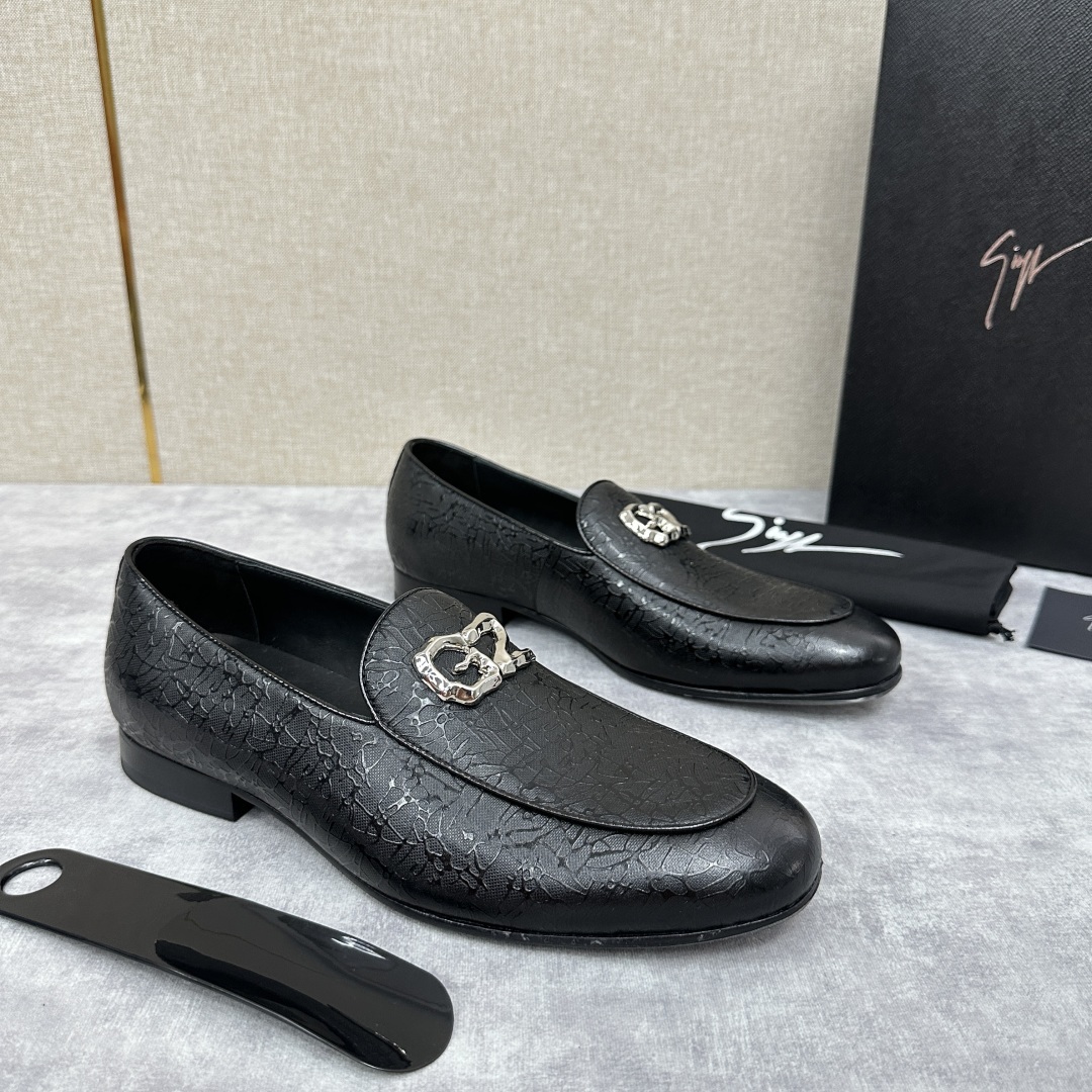 💋💍GZ家新品 Giusepp*Zanotti(GZ/朱塞佩.萨诺第)
GZ一经问世便以自己独特的