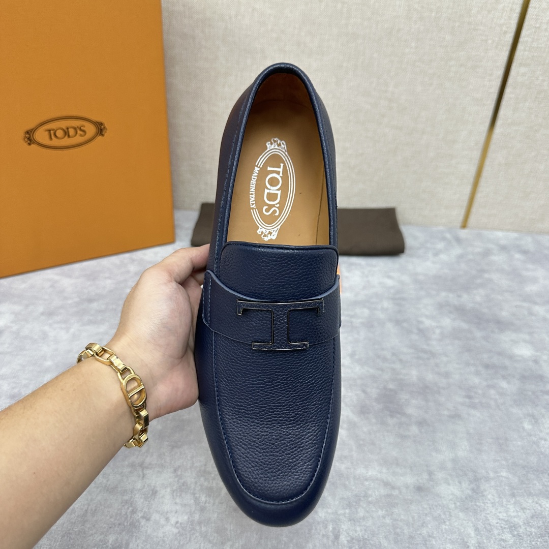 💋💍TOD*S 新品  托德-斯  皮革五金扣乐福鞋  官方   7,600   本款乐福鞋以柔软荔枝纹