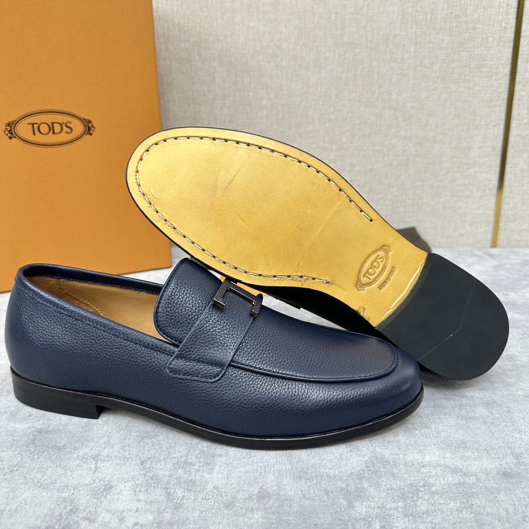 💋💍TOD*S 新品  托德-斯  皮革五金扣乐福鞋  官方   7,600   本款乐福鞋以柔软荔枝纹