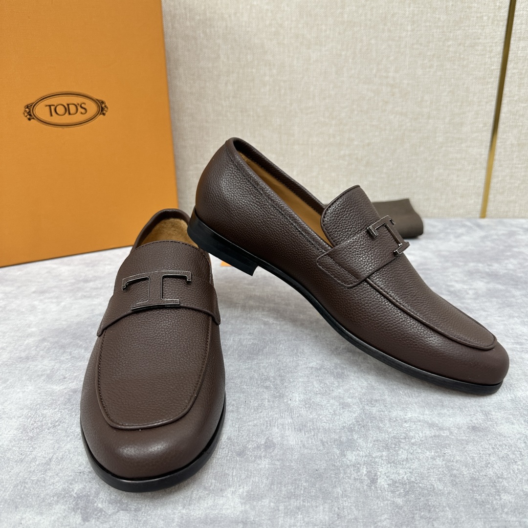 💋💍TOD*S 新品  托德-斯  皮革五金扣乐福鞋  官方   7,600   本款乐福鞋以柔软荔枝纹