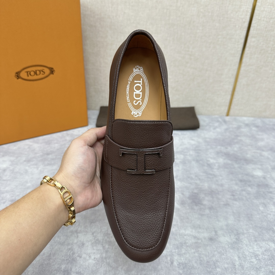 💋💍TOD*S 新品  托德-斯  皮革五金扣乐福鞋  官方   7,600   本款乐福鞋以柔软荔枝纹