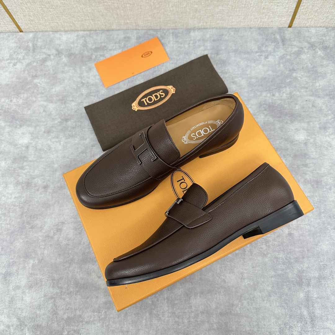 💋💍TOD*S 新品  托德-斯  皮革五金扣乐福鞋  官方   7,600   本款乐福鞋以柔软荔枝纹