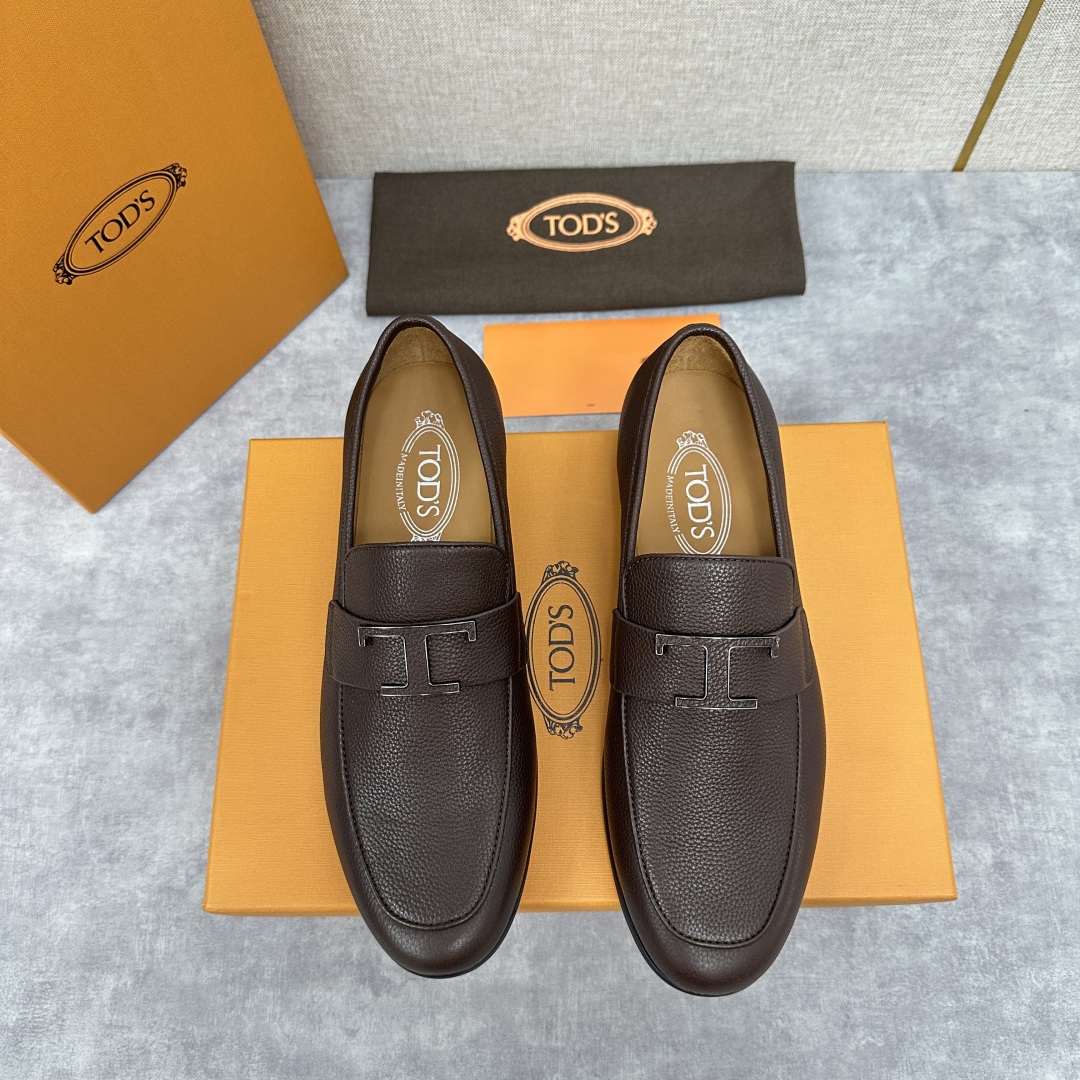 💋💍TOD*S 新品  托德-斯  皮革五金扣乐福鞋  官方   7,600   本款乐福鞋以柔软荔枝纹