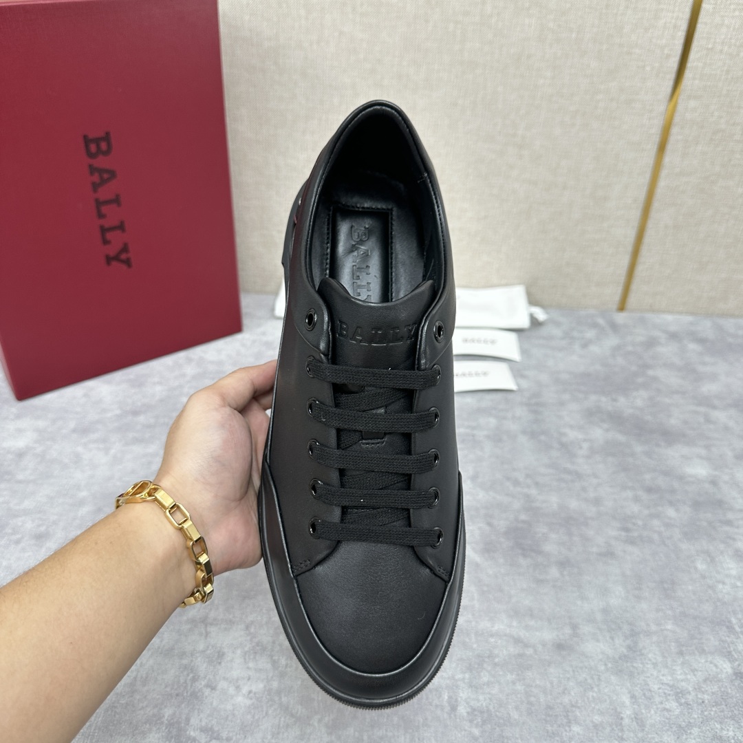 💋💍BL家 新款 巴-利 厚底运动鞋 厚底3.5厘米 轻便大底上脚一点也不厚重 非常轻便 采用进口牛皮打