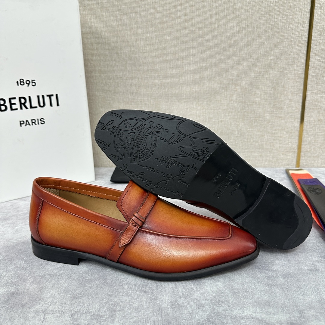 💋💍新品布鲁-提，berlut*初代Lorenzo小牛皮横带乐福鞋，经典布雷克结构法，柔软光面小牛皮胚古