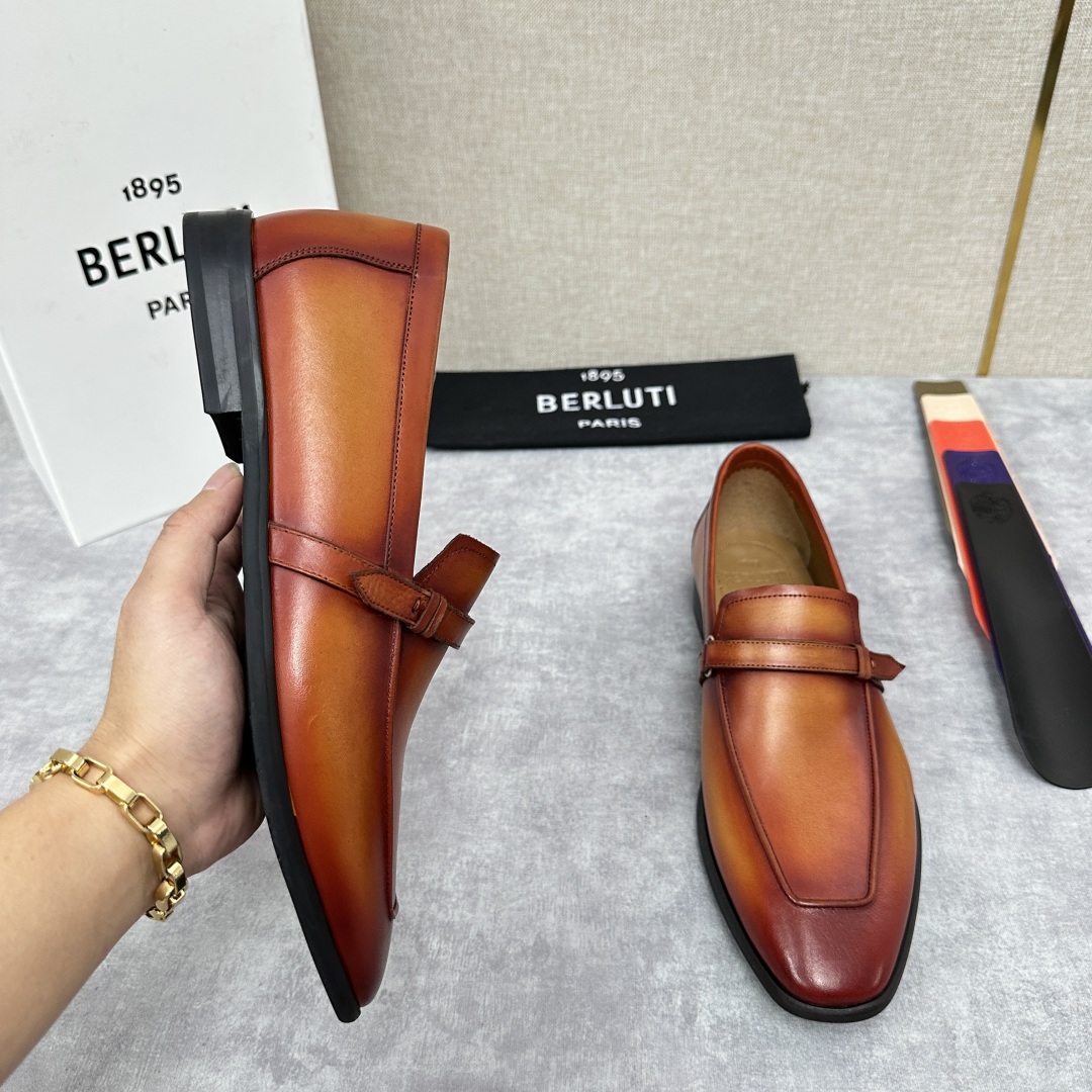 💋💍新品布鲁-提，berlut*初代Lorenzo小牛皮横带乐福鞋，经典布雷克结构法，柔软光面小牛皮胚古