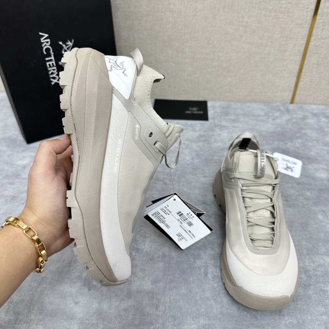 💋💍始祖*鸟 Arc'teryx 新品发布 Kopec GTX 新款男士户外徒步跑鞋 这款运