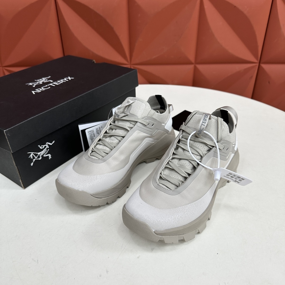 💋💍始祖*鸟 Arc'teryx 新品发布 Kopec GTX 新款男士户外徒步跑鞋 这款运