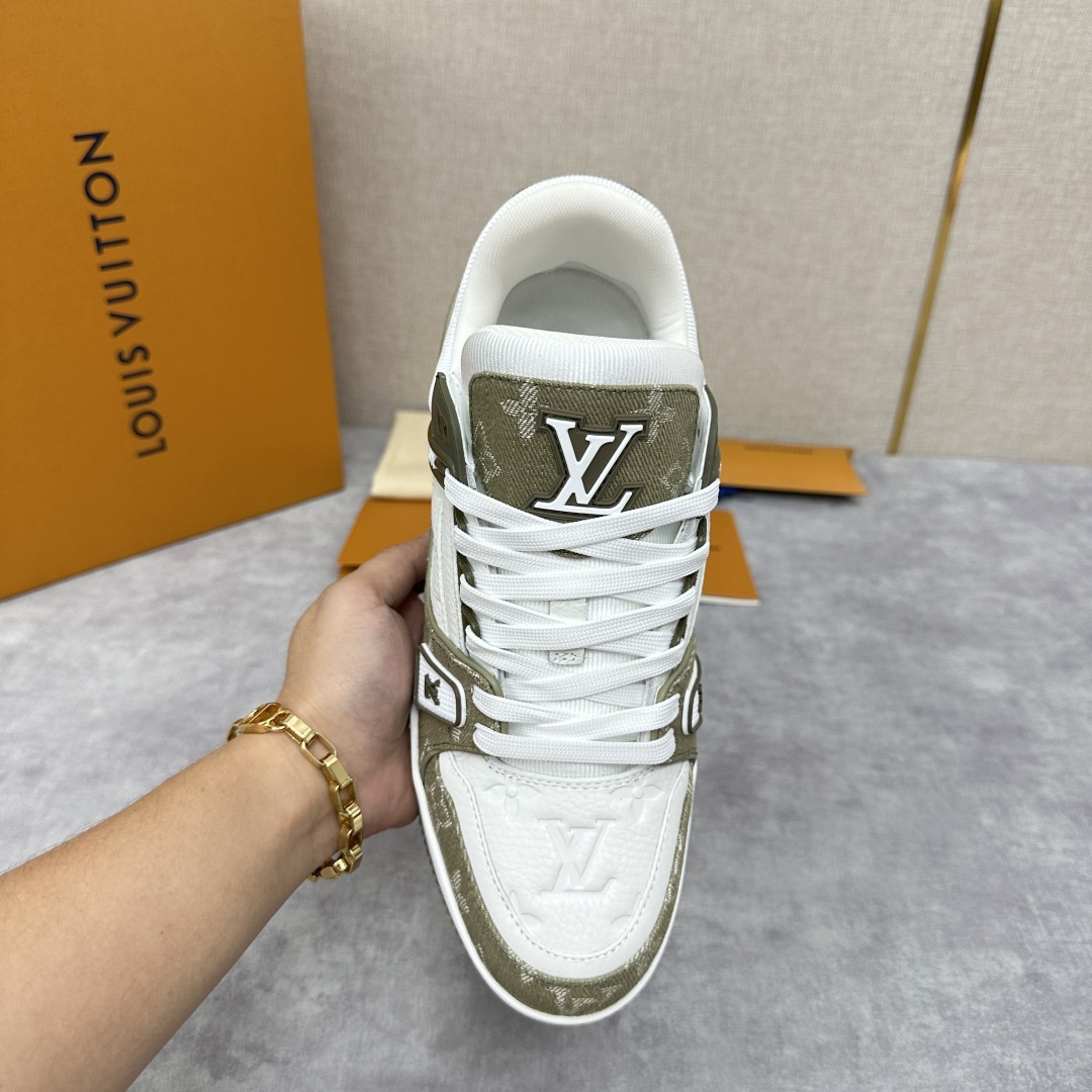 💋💍 L 家TRAINER 👫情侣👫运动鞋抢先发售  作为男装艺术总监 Virgi* Abloh 的挚爱