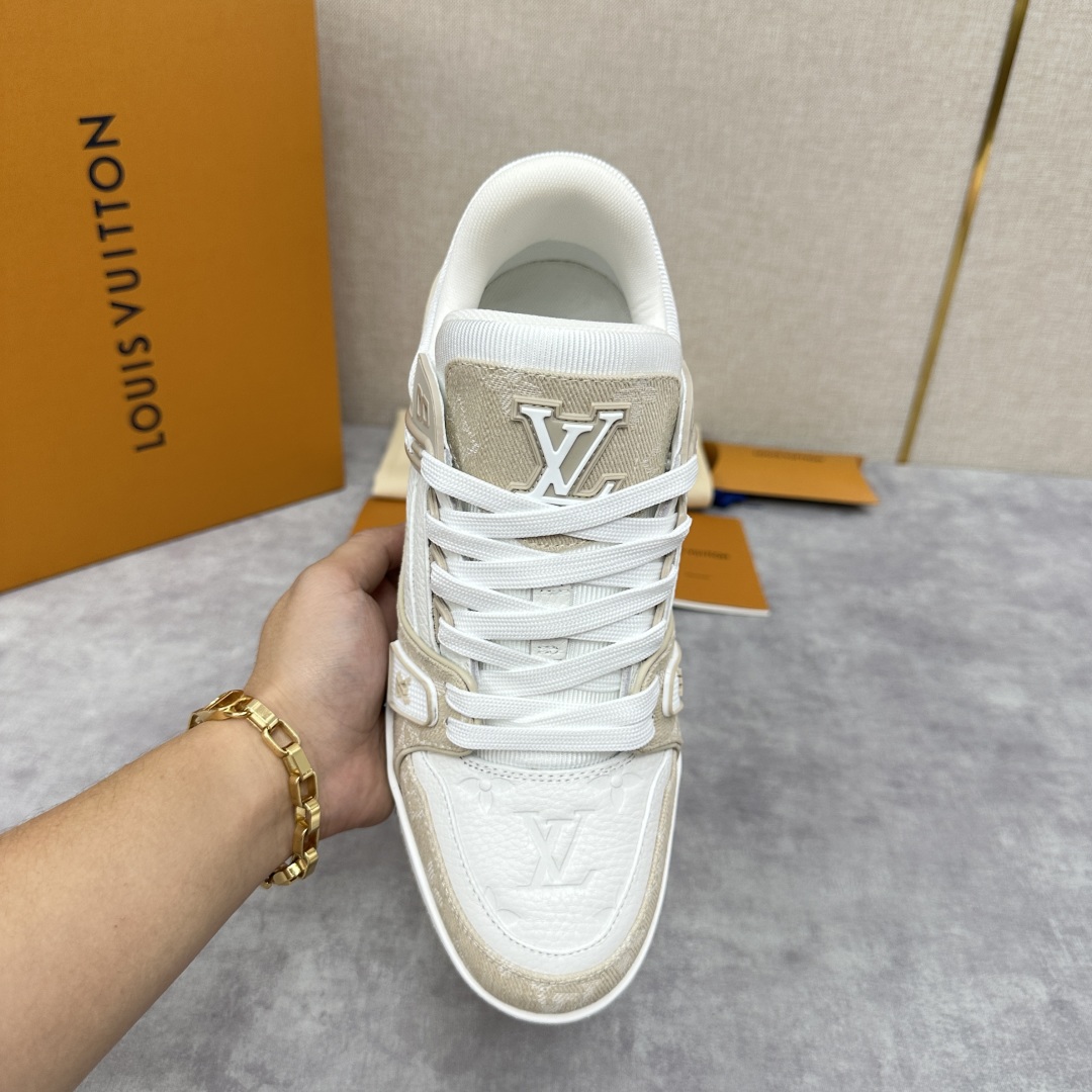 💋💍 L 家TRAINER 👫情侣👫运动鞋抢先发售  作为男装艺术总监 Virgi* Abloh 的挚爱