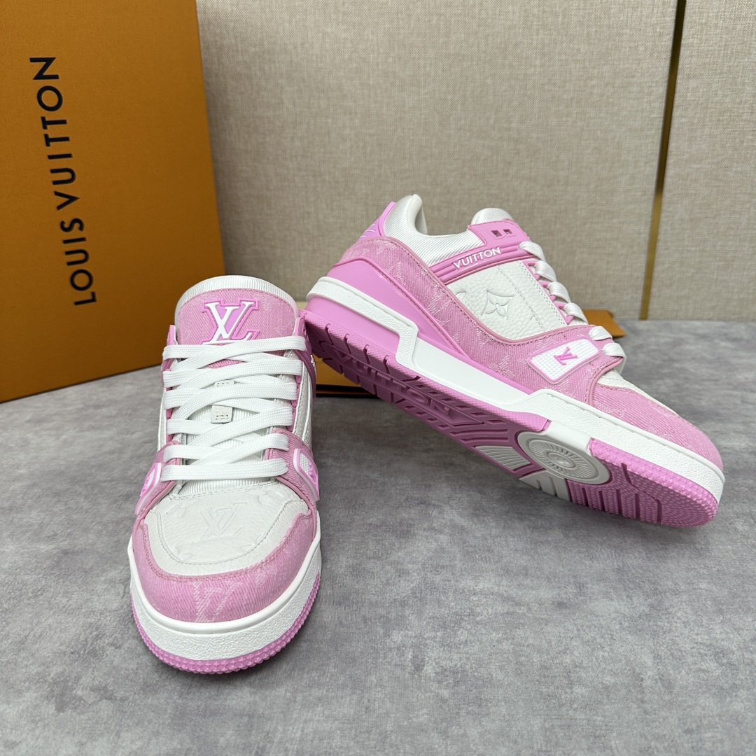 💋💍 L 家TRAINER 👫情侣👫运动鞋抢先发售  作为男装艺术总监 Virgi* Abloh 的挚爱