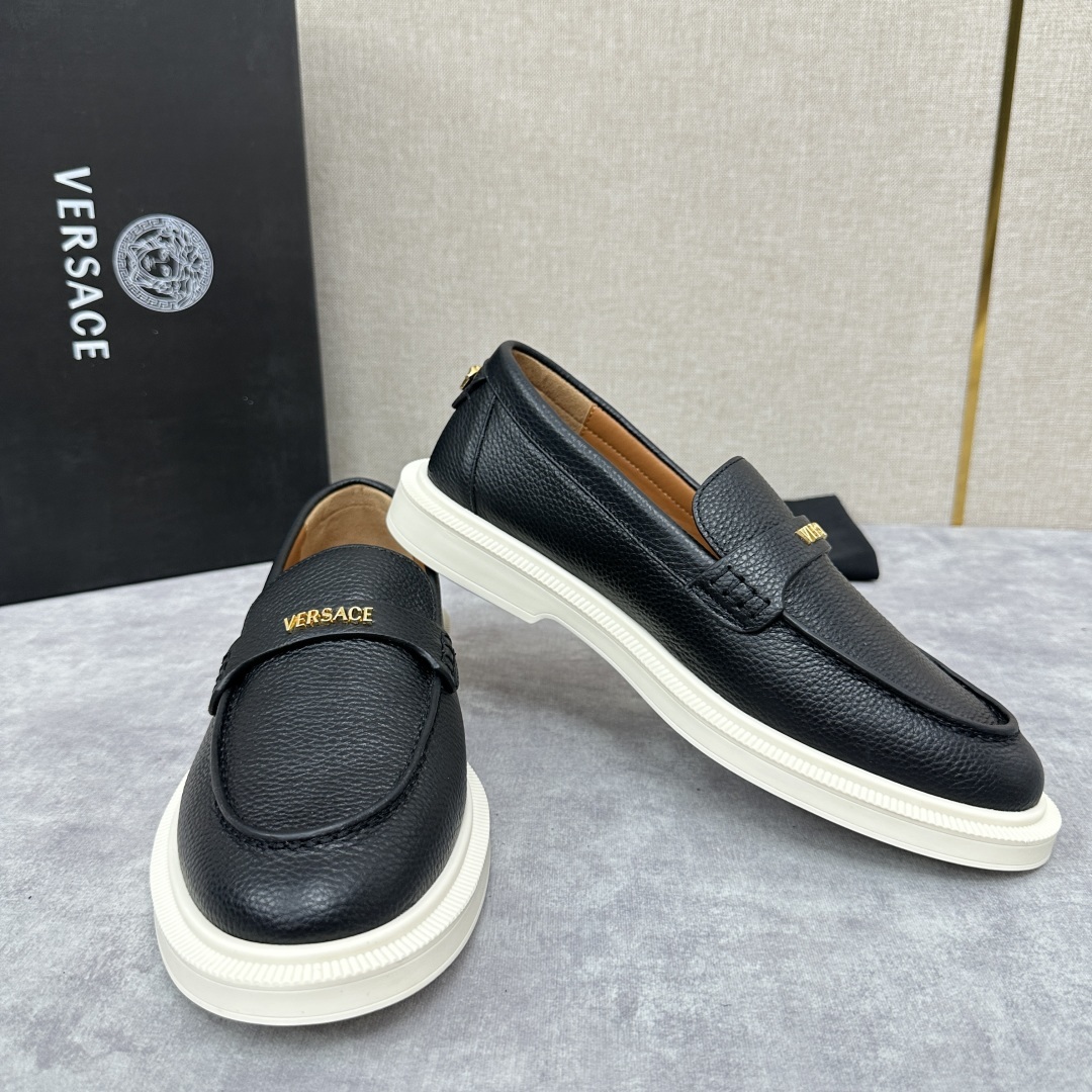 💋💍VS家新品 Versa* 范思-哲 意大利男士休闲乐福鞋上新🆕!这个意大利纯手工鞋履品牌的