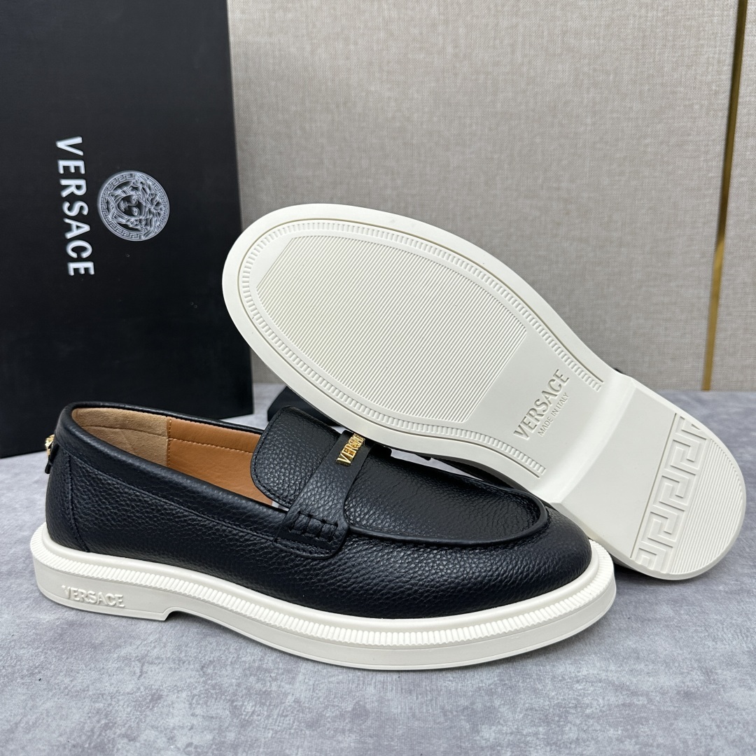 💋💍VS家新品 Versa* 范思-哲 意大利男士休闲乐福鞋上新🆕!这个意大利纯手工鞋履品牌的