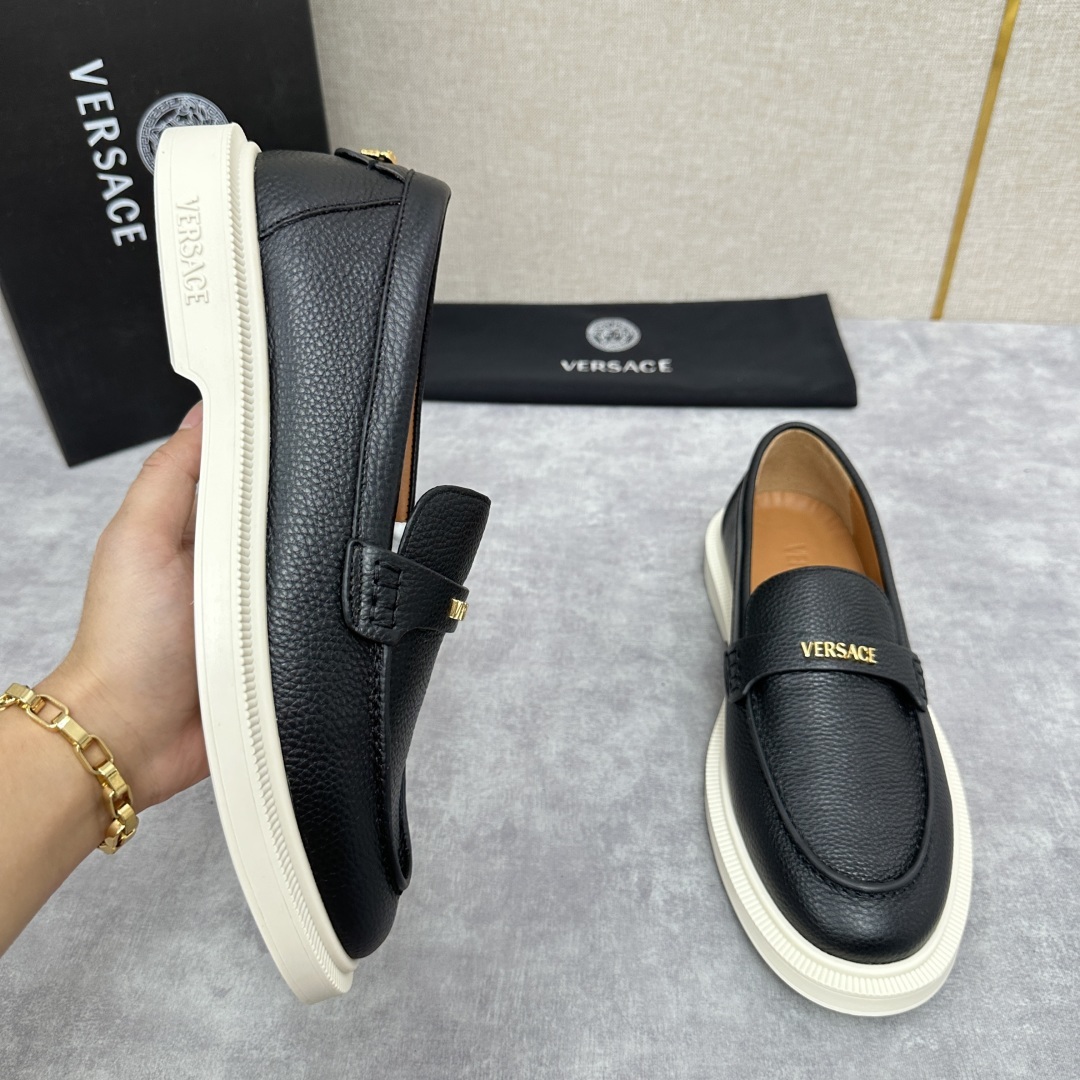 💋💍VS家新品 Versa* 范思-哲 意大利男士休闲乐福鞋上新🆕!这个意大利纯手工鞋履品牌的