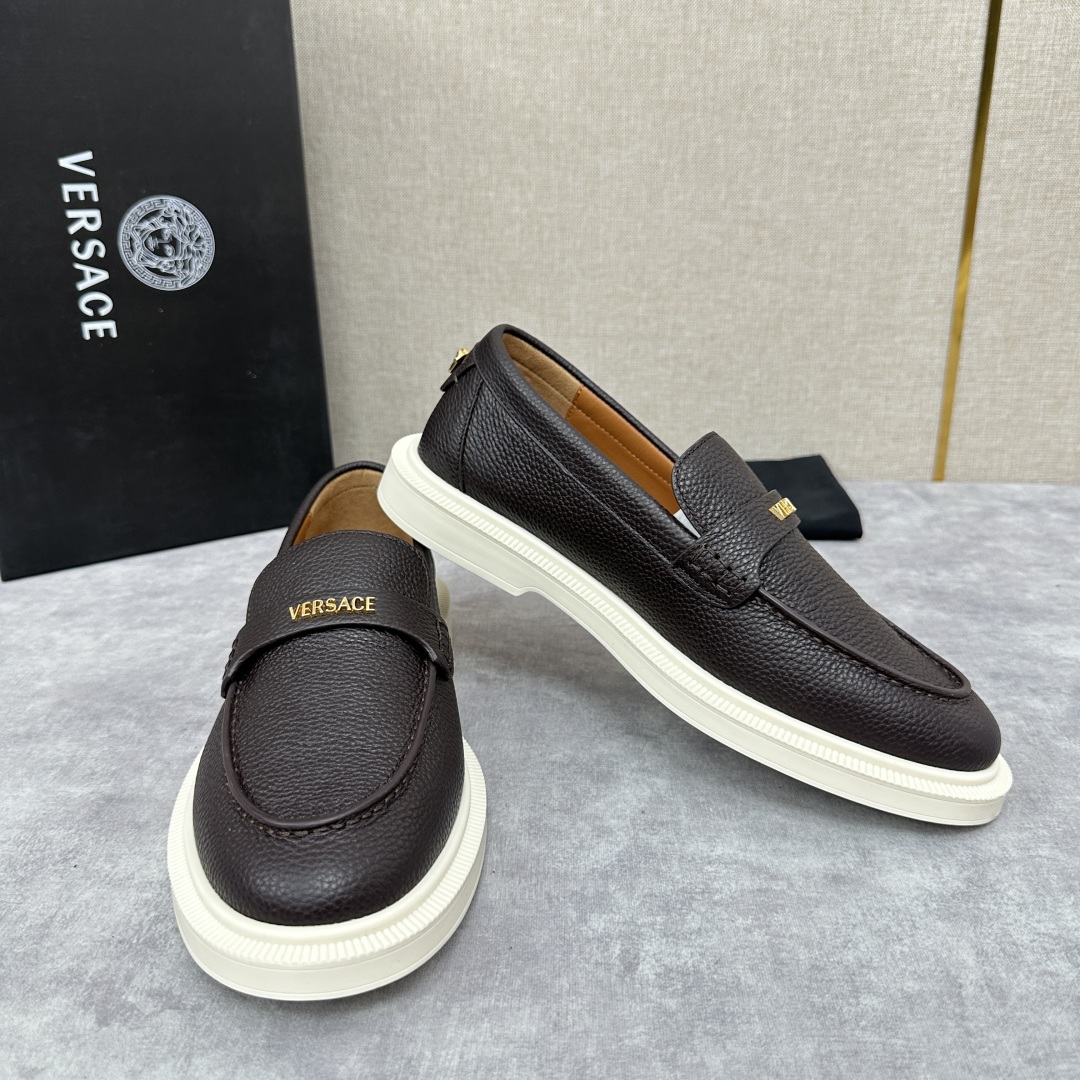 💋💍VS家新品   Versa*  范思-哲   意大利男士休闲乐福鞋上新🆕！这个意大利纯手工鞋履品牌的